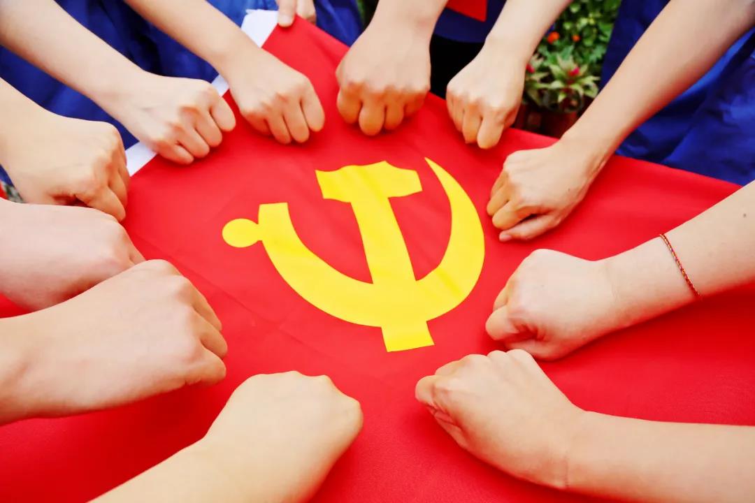 欧宝网页版入口(中国)有限公司热烈庆祝中国共产党成立100周年
